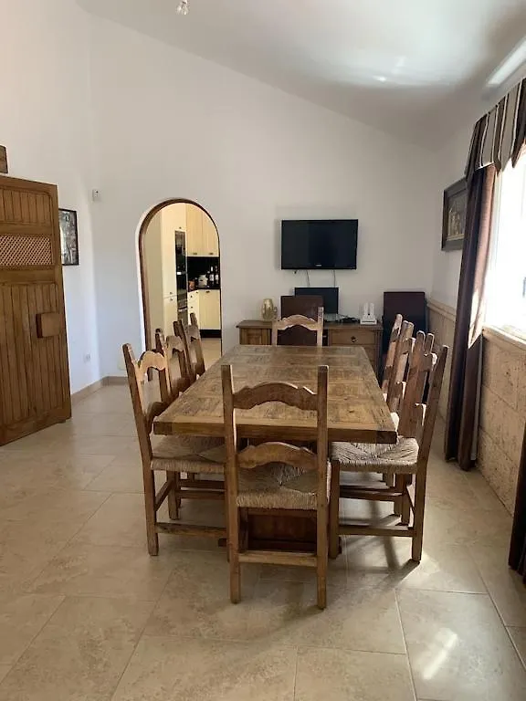 Casa Paraiso: Family-Friendly Villa with Private Pool in Tenerife San Miguel de Abona