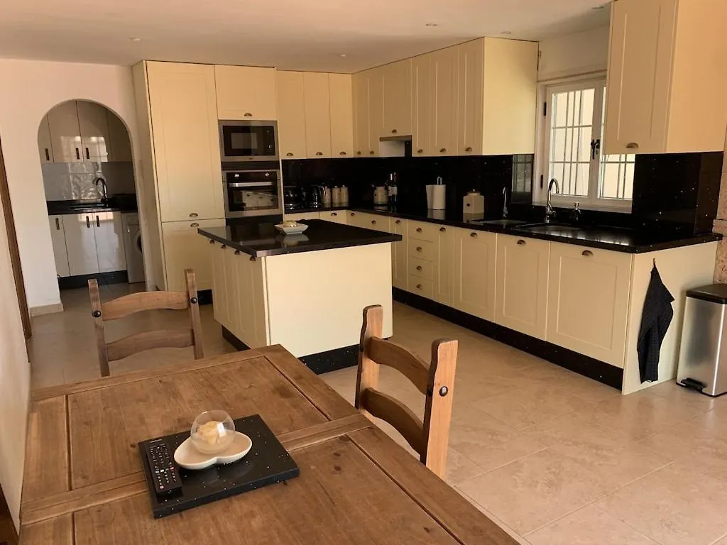 Casa Paraiso: Family-Friendly Villa with Private Pool in Tenerife San Miguel de Abona
